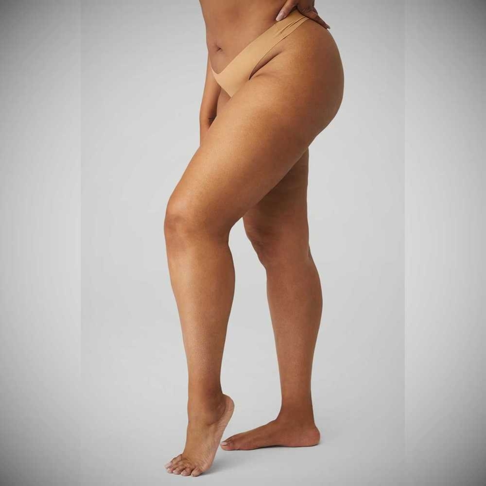 Alo Yoga Airbrush Invisible Tanga Unterwäsche Damen Sand | XDELNT104