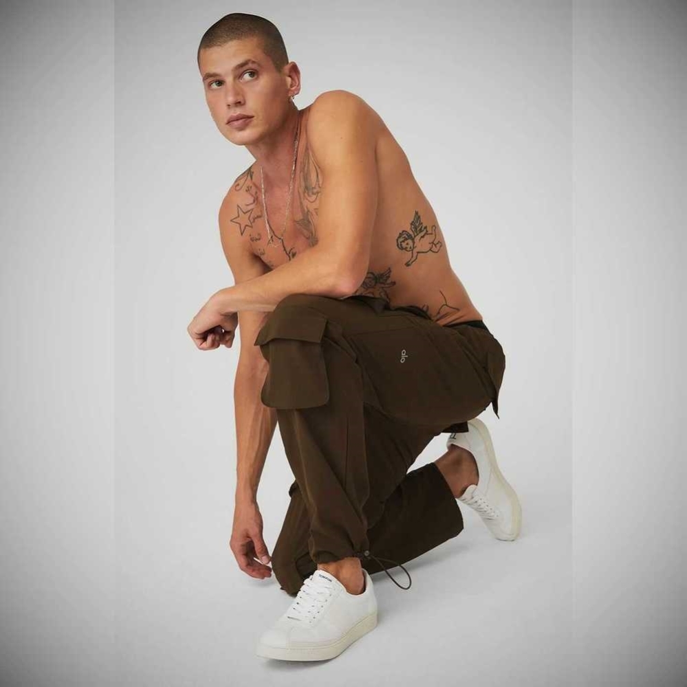 Alo Yoga Cargo Venture Hose Herren Kaffee | ONDTZB296