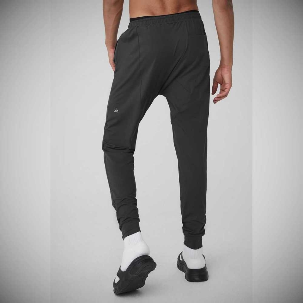 Alo Yoga Conquer Revitalize Hose Herren Grau | BKCNVL713