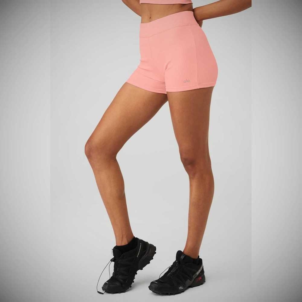 Alo Yoga Goddess Gerippt High-Taille Hot Kurze Hose Damen Rosa | WFXRUJ432