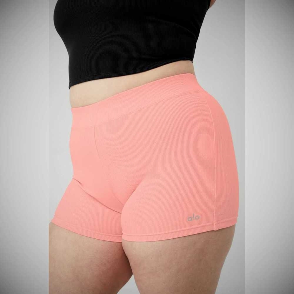 Alo Yoga Goddess Gerippt High-Taille Hot Kurze Hose Damen Rosa | WFXRUJ432