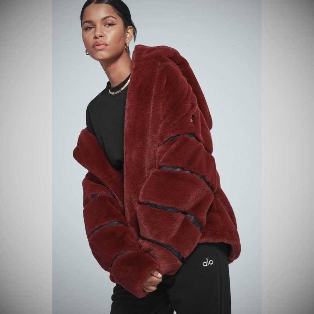 Alo Yoga Knock Out Faux Fur Jacke Damen Rot | WFQOAY934