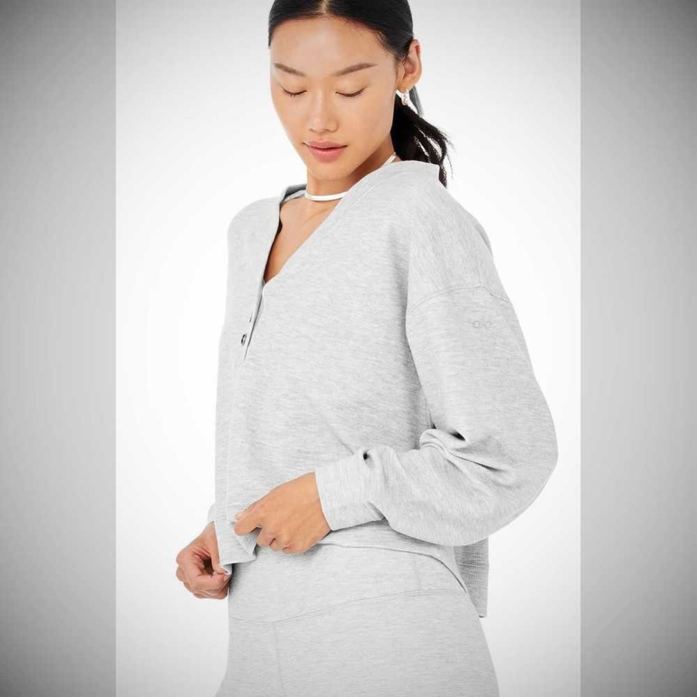 Alo Yoga Micro Waffle Pleasant Cropped Henley Sweatshirts Damen Grau | IAYQUD841