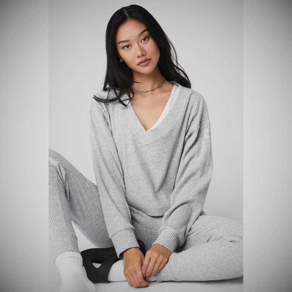 Alo Yoga Muse V-Neck Pullover Damen Grau | ONIVLK163