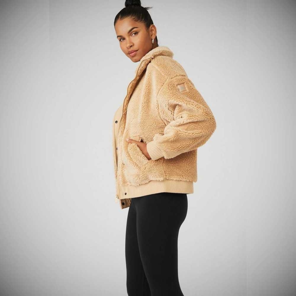 Alo Yoga Sherpa Varsity Jacke Damen Camel | RMLVIN745